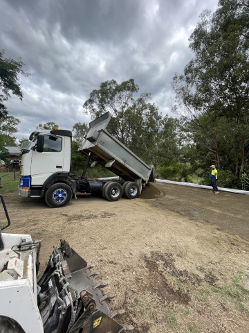 Rycan Retaining and Earthworks Tipper Truck Road Base Delivery